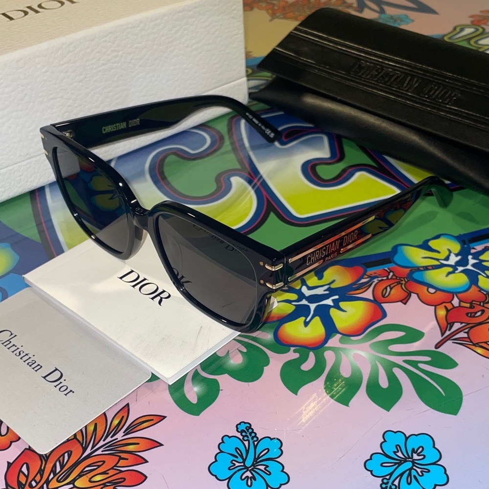 Dior Black Sunglasses DiorSignature S7F